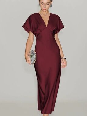 Elegant Burgundy V-Neck Maxi Satin Dress